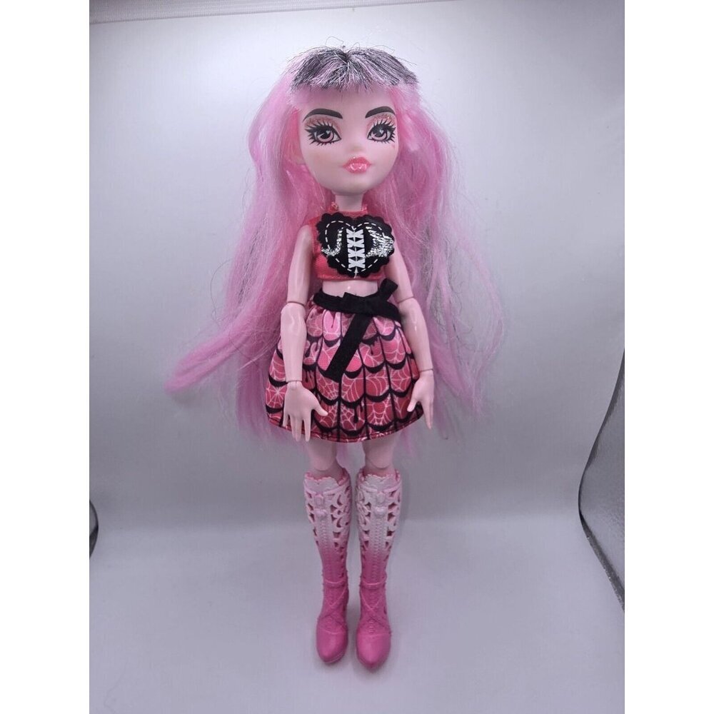 Monster High G3 Skulltimate Secrets 2 Fearidescent Draculaura Doll With Clothes